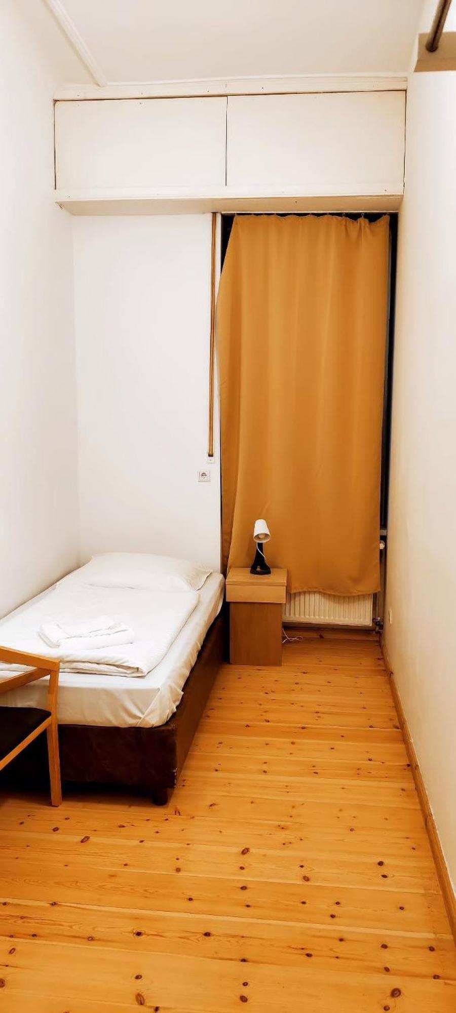Standard Einzelzimmer mit Gemeinschaftsbad